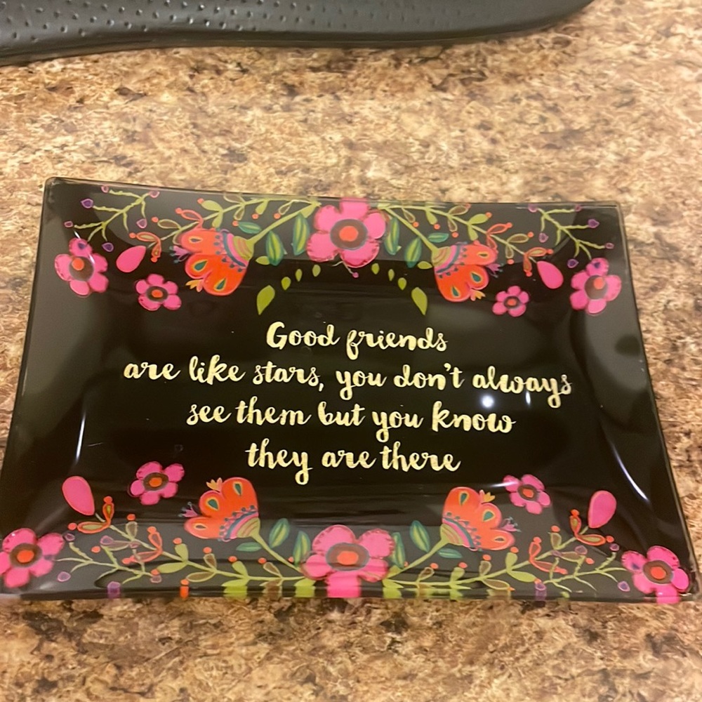 Francesca’s jewelry dish- friends gift like new